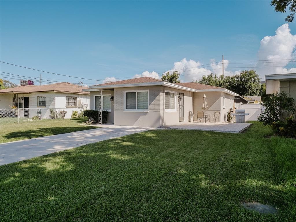 3911 W LEMON STREET TAMPA, FL 33609