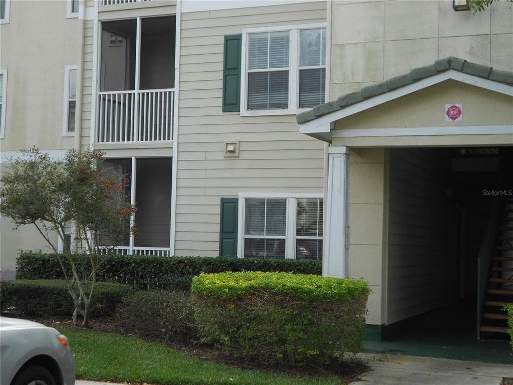18133 BRIDLE CLUB DRIVE UNIT 18133 TAMPA, FL 33647