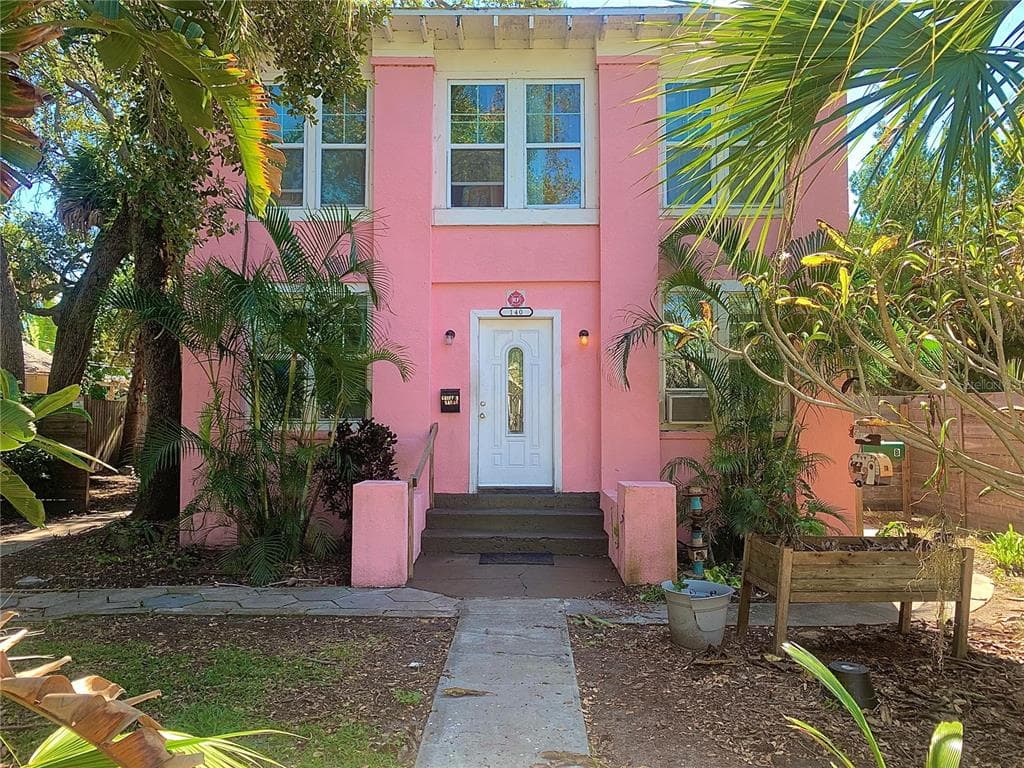 140 21ST AVENUE S ST PETERSBURG, FL 33705
