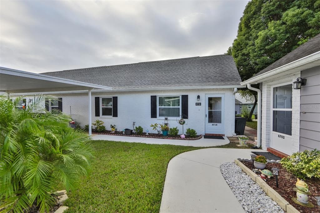 6710 KELSEY LANE NEW PORT RICHEY, FL 34653