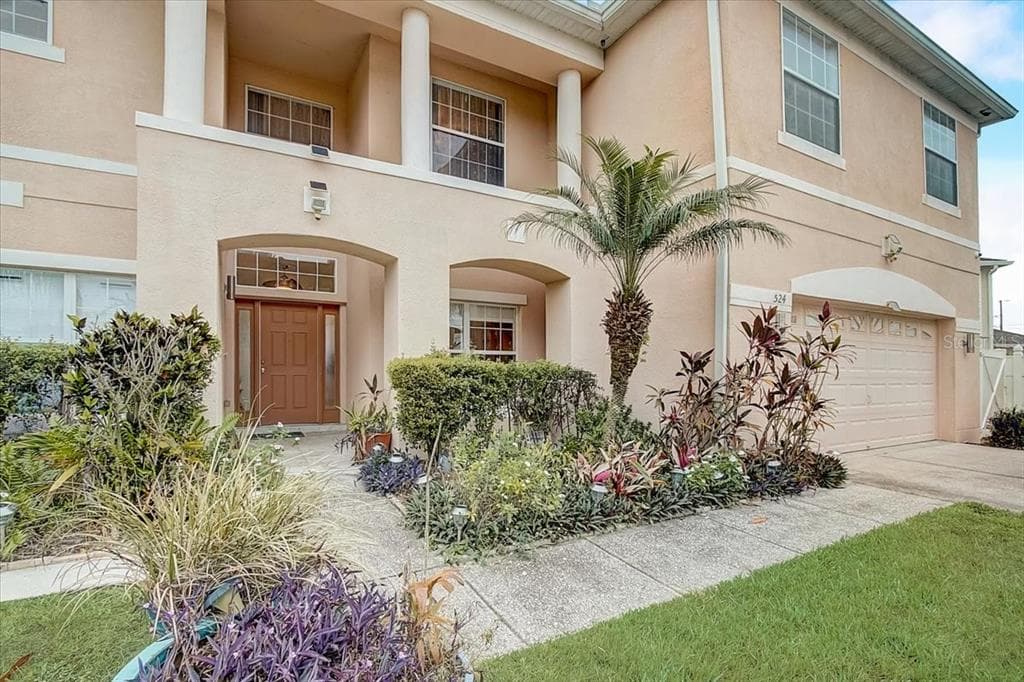 524 PEACE DRIVE KISSIMMEE, FL 34759