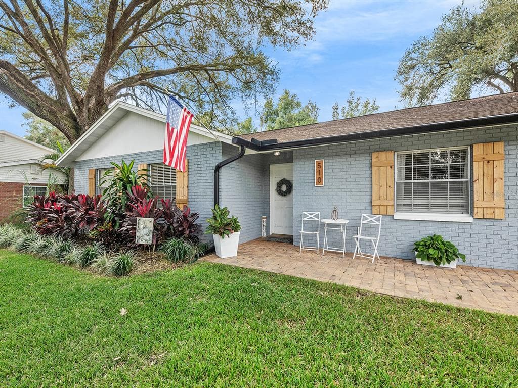 510 ROYAL GREENS DRIVE TEMPLE TERRACE, FL 33617