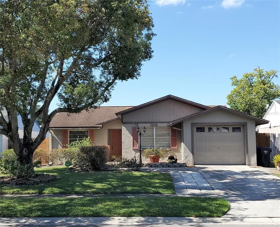 12618 NICOLE LANE TAMPA, FL 33625