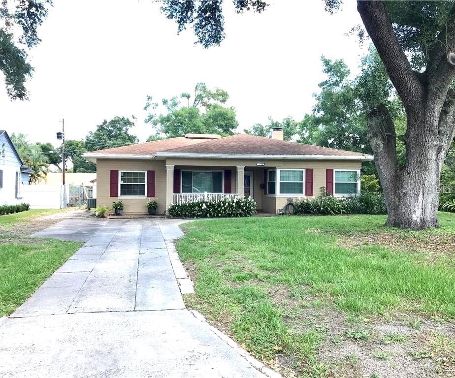 2724 CAMBRIDGE AVENUE LAKELAND, FL 33803