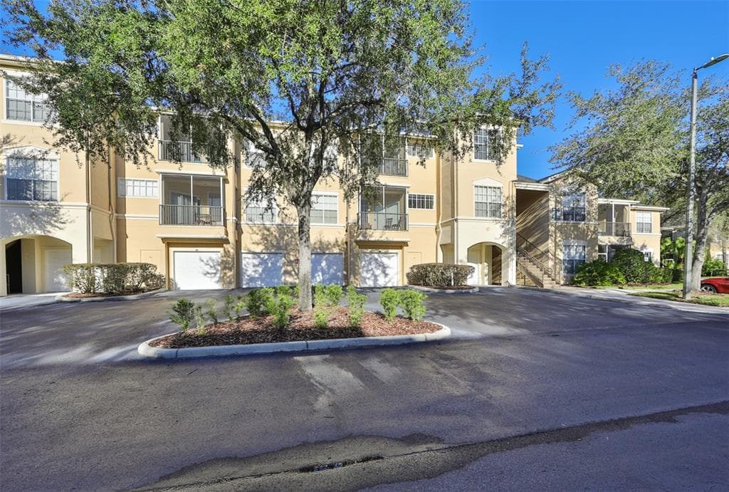 5125 PALM SPRINGS BOULEVARD UNIT 6105 TAMPA, FL 33647