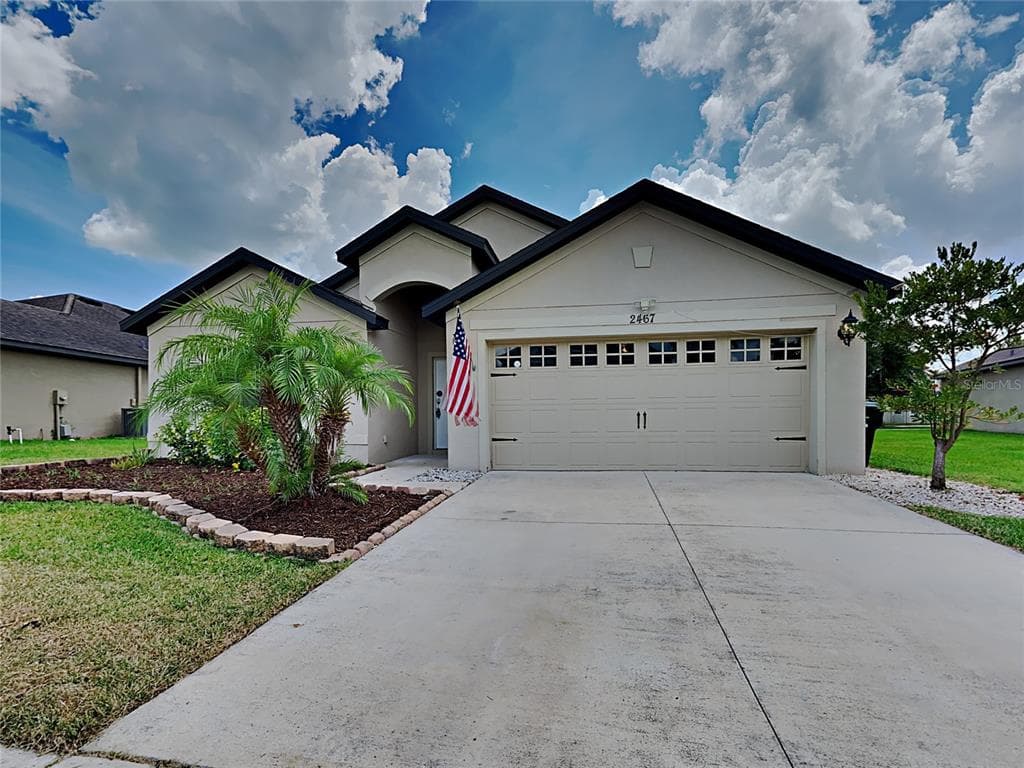 2467 WINNIPEG DRIVE LAKELAND, FL 33805