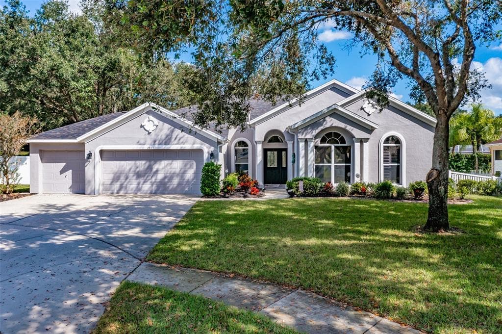 2804 CLOVER DEW COURT VALRICO, FL 33596