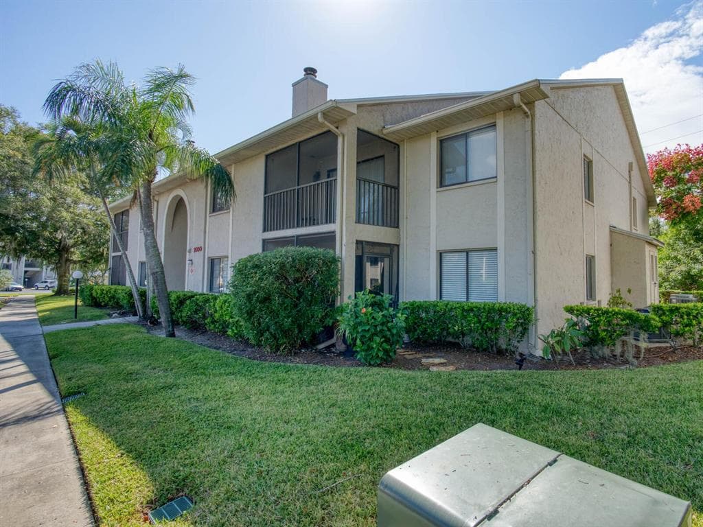 2090 HUNTERS GLEN DRIVE UNIT 727 DUNEDIN, FL 34698
