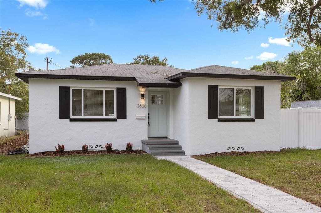2600 37TH AVENUE N ST PETERSBURG, FL 33713