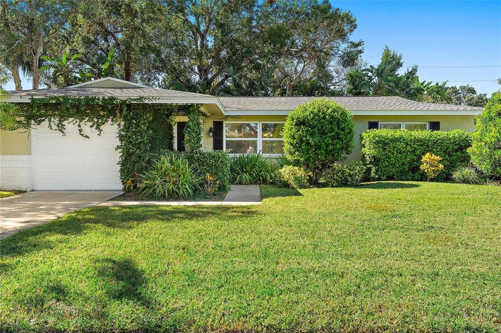680 BROOKFIELD DRIVE LARGO, FL 33771