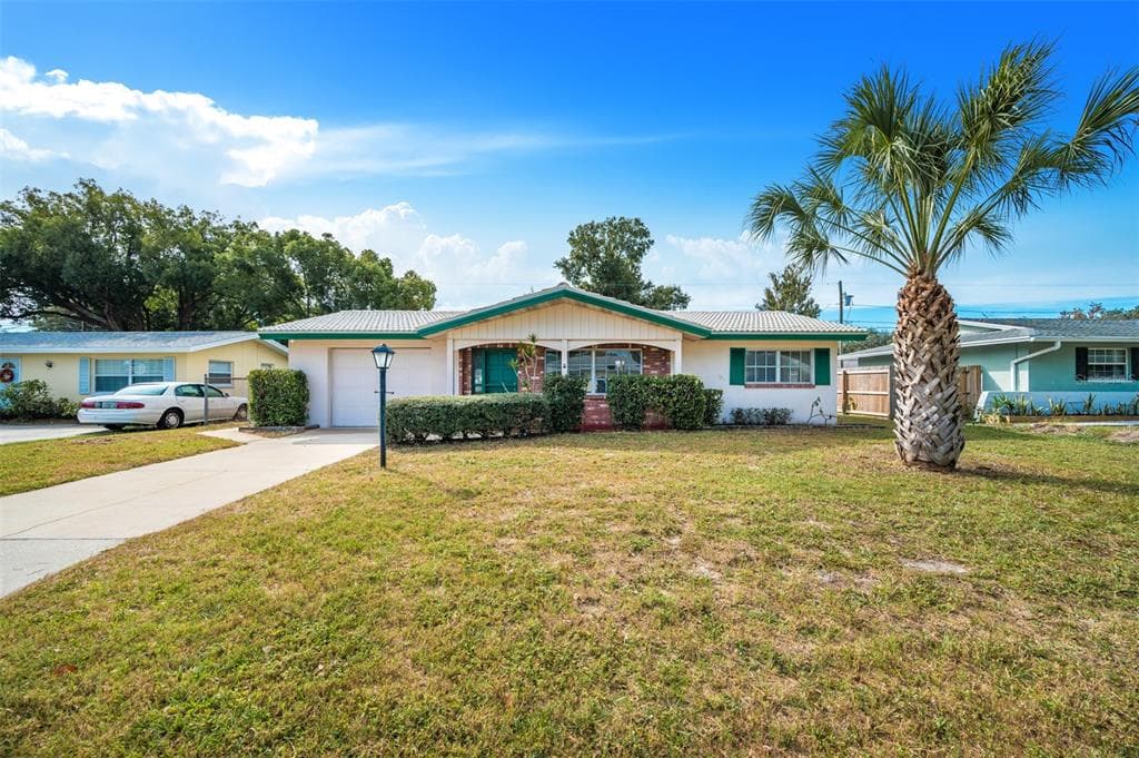 1761 BENTLEY STREET CLEARWATER, FL 33755