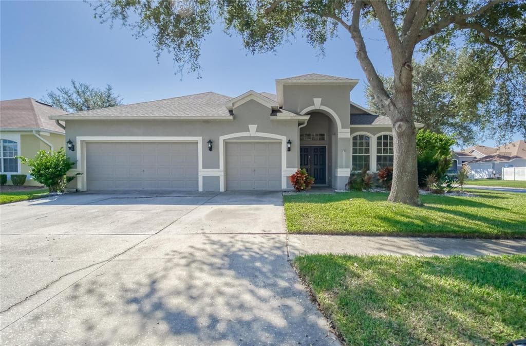 11701 GROVE ARCADE DRIVE RIVERVIEW, FL 33569