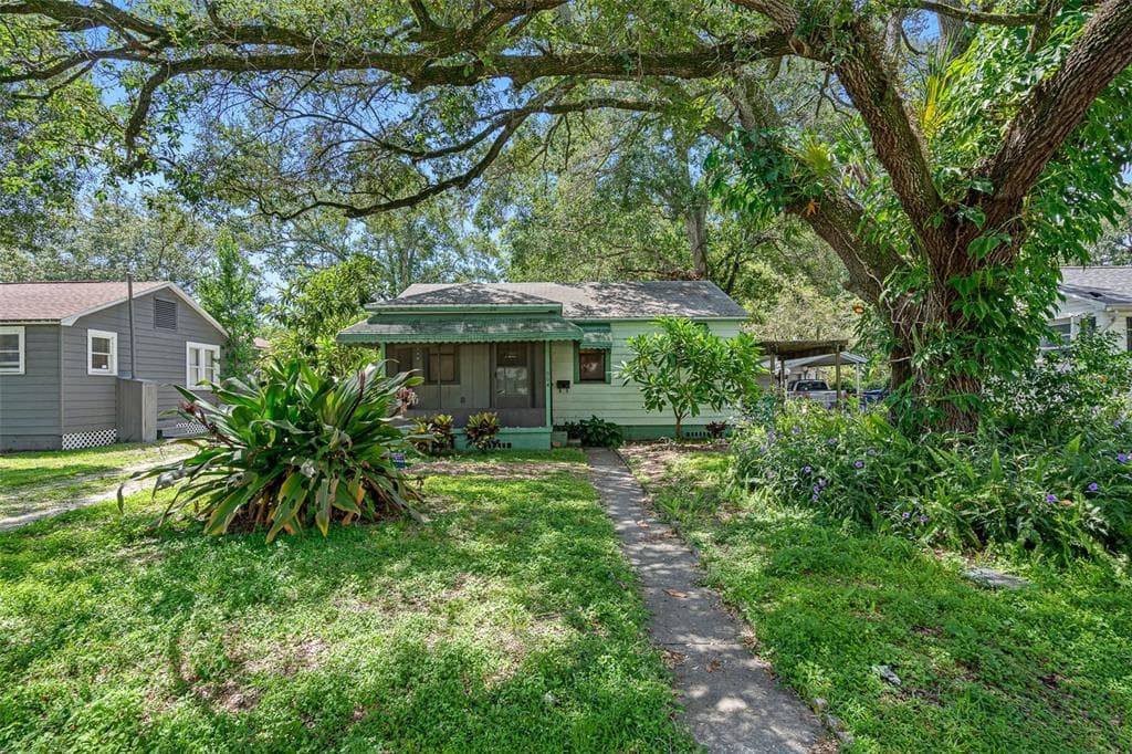 904 W ORIENT STREET TAMPA, FL 33603