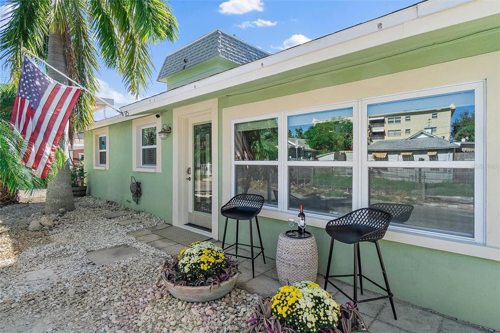 125 94TH AVENUE TREASURE ISLAND, FL 33706