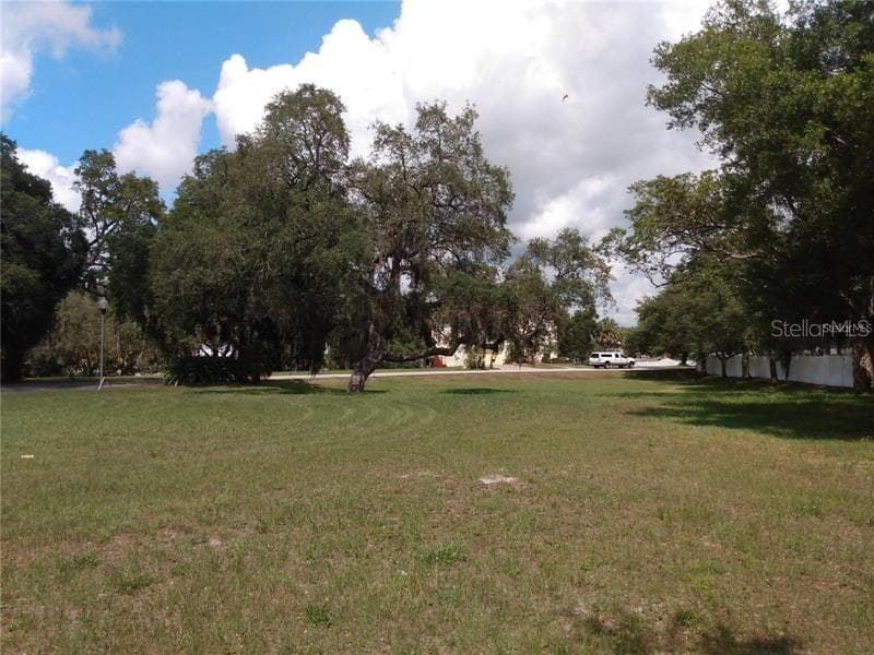 5745 RIVER BLUFF DRIVE NEW PORT RICHEY, FL 34652