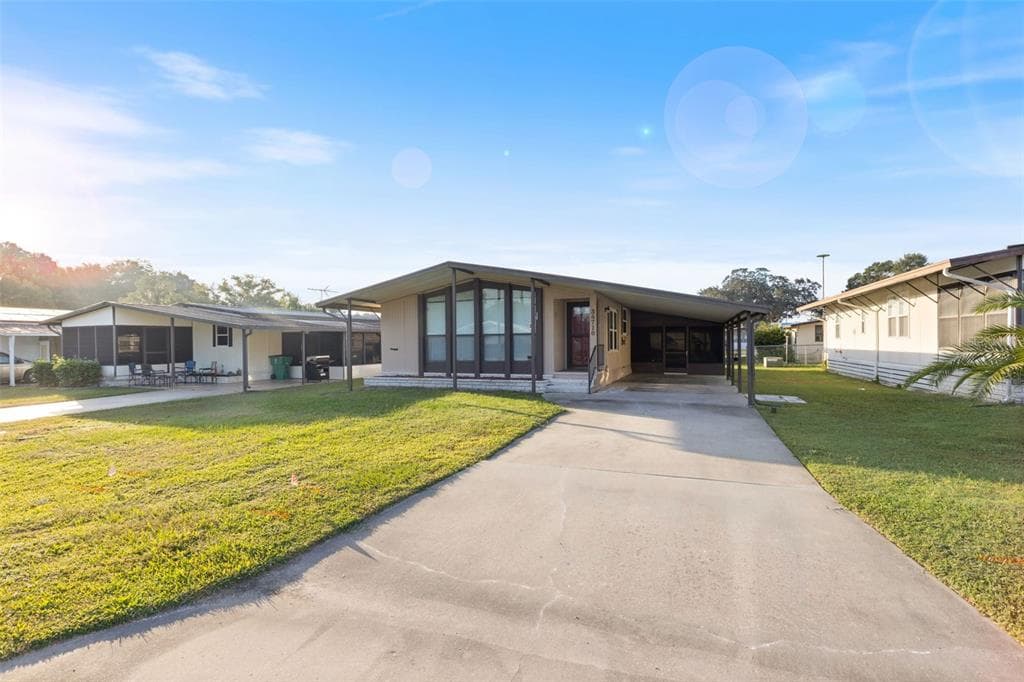 38710 GRANGER LANE ZEPHYRHILLS, FL 33542