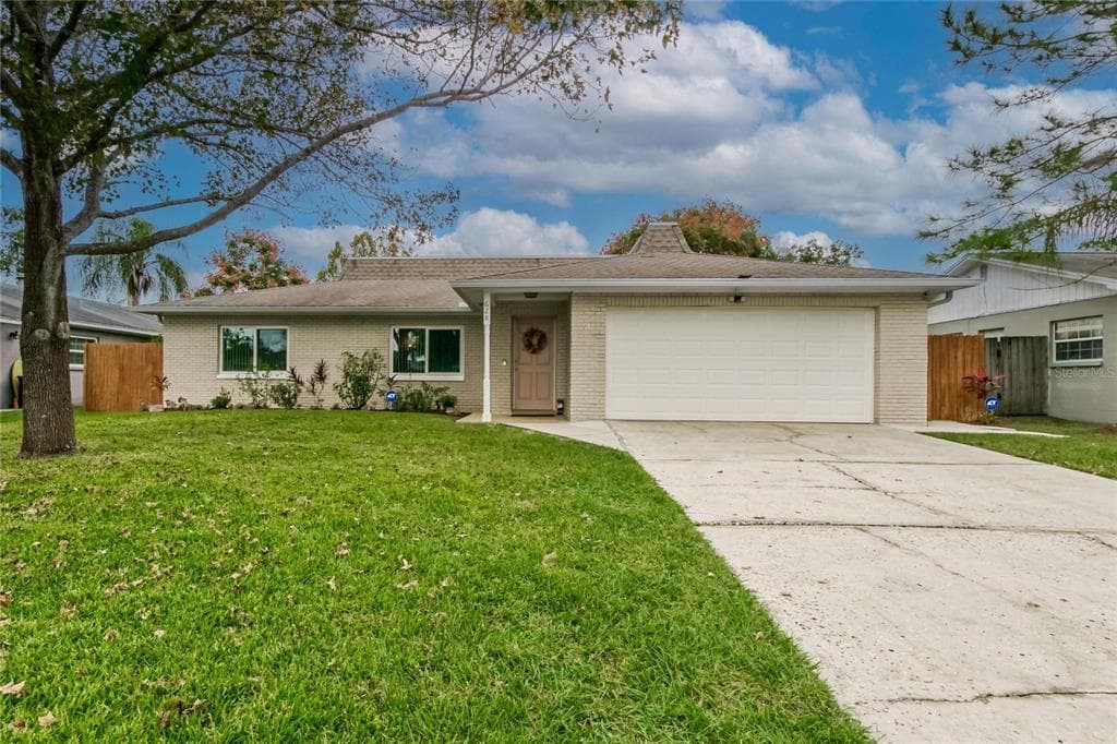 628 BARKFIELD STREET BRANDON, FL 33511