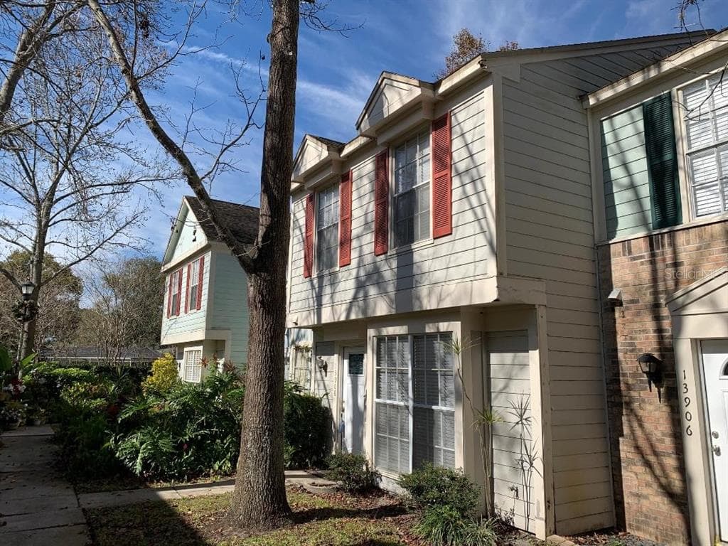 13908 FLETCHERS MILL DRIVE TAMPA, FL 33613