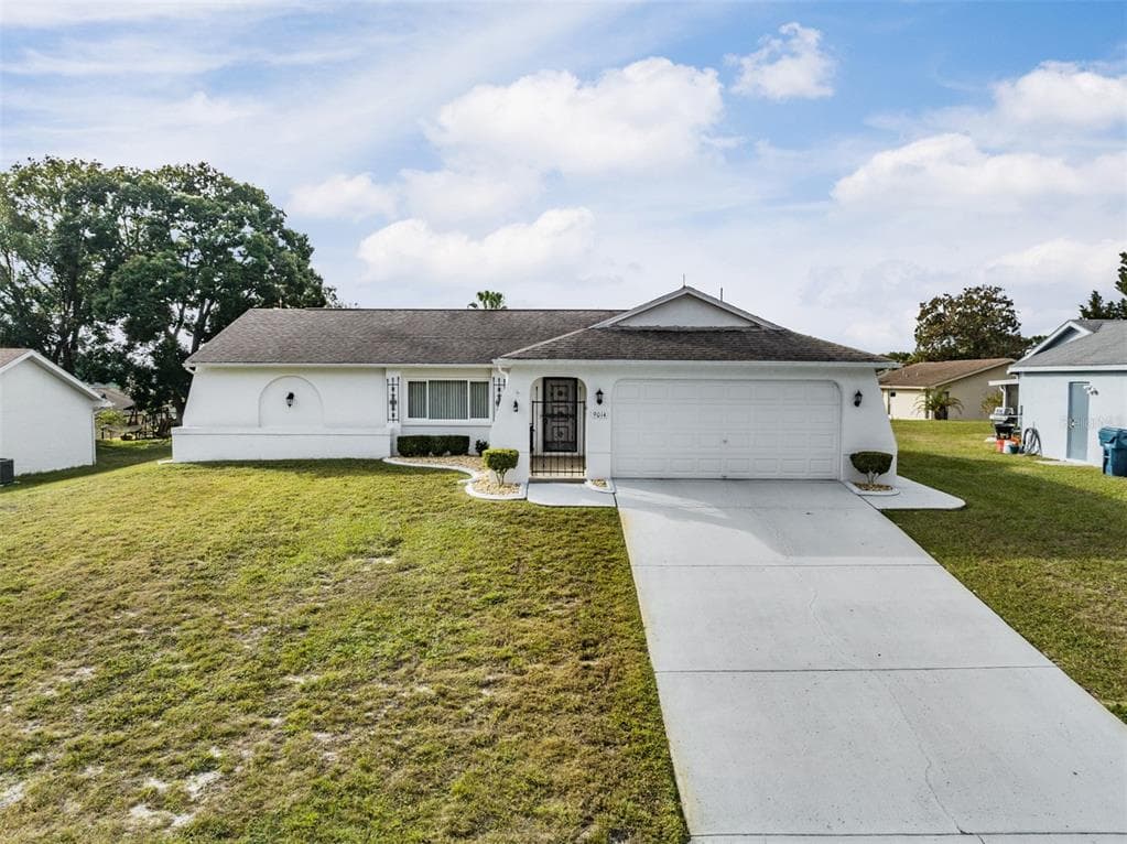 9014 HERNANDO WAY WEEKI WACHEE, FL 34613