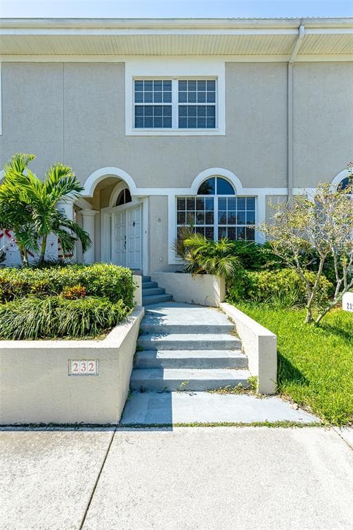 232 COLUMBIA DRIVE TAMPA, FL 33606