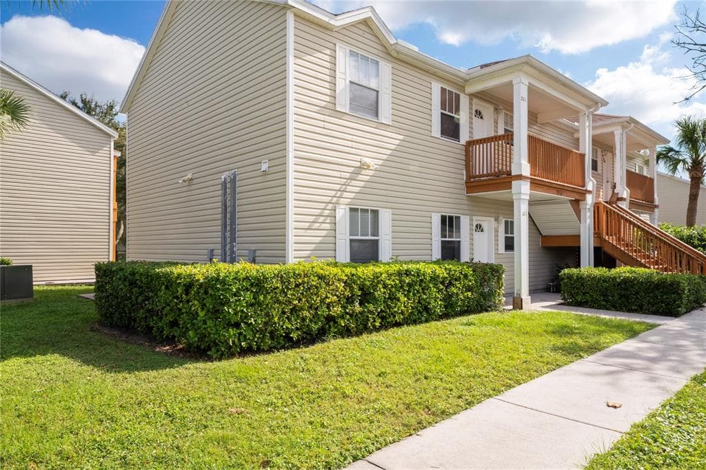 9016 SHALLOWFORD LANE UNIT 101 PORT RICHEY, FL 34668