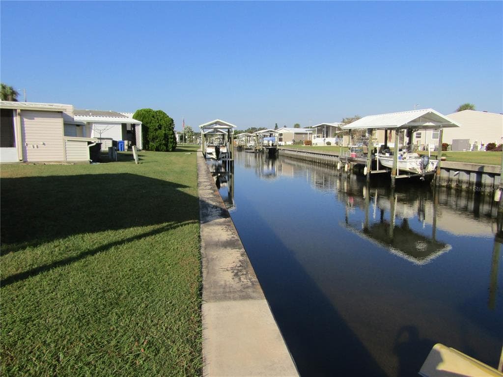 134 W SAINT ANNES CIRCLE UNIT 311 APOLLO BEACH, FL 33572