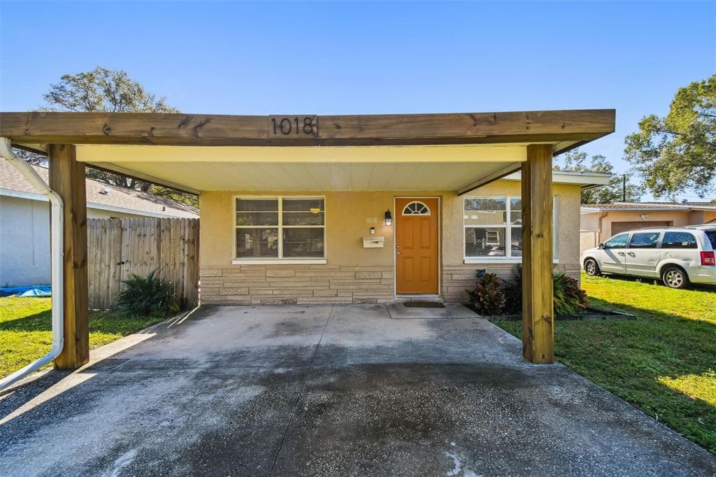 1018 55TH AVENUE N ST PETERSBURG, FL 33703