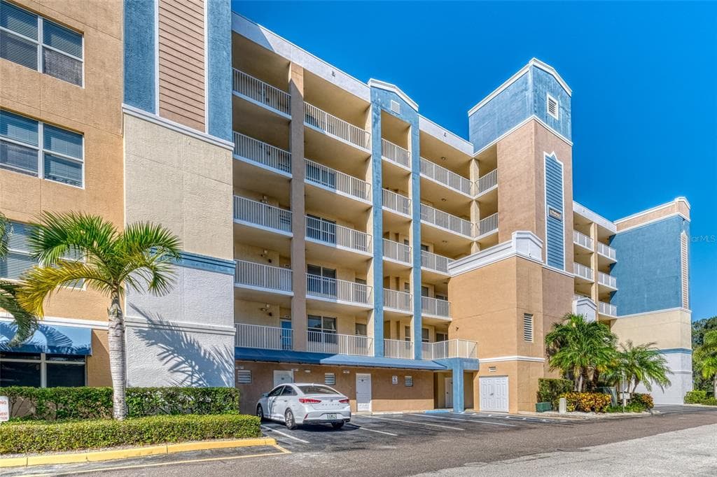 960 STARKEY ROAD UNIT 2101