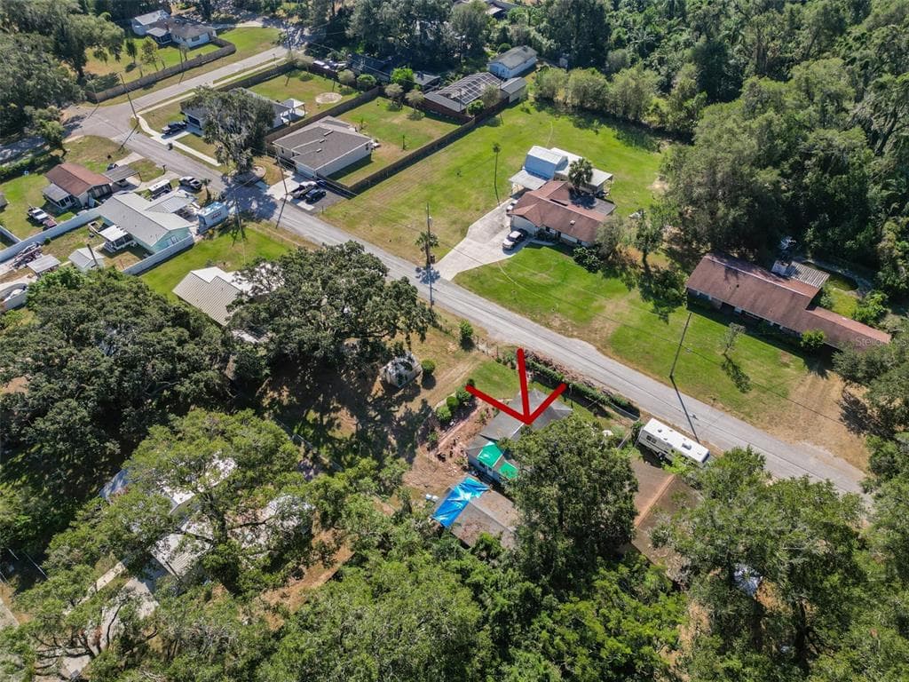 110 E TENNESSEE AVENUE SEFFNER, FL 33584