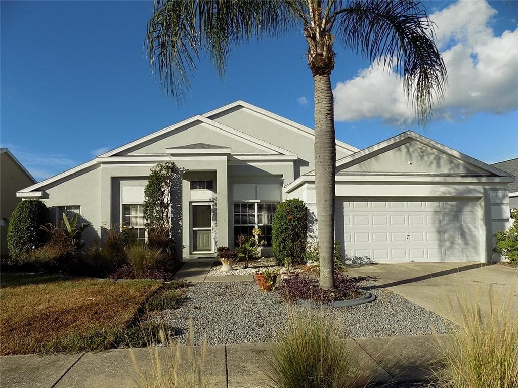 923 HUNTER LN TARPON SPRINGS, FL 34689