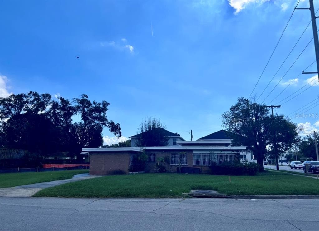 511 N MACDILL AVENUE