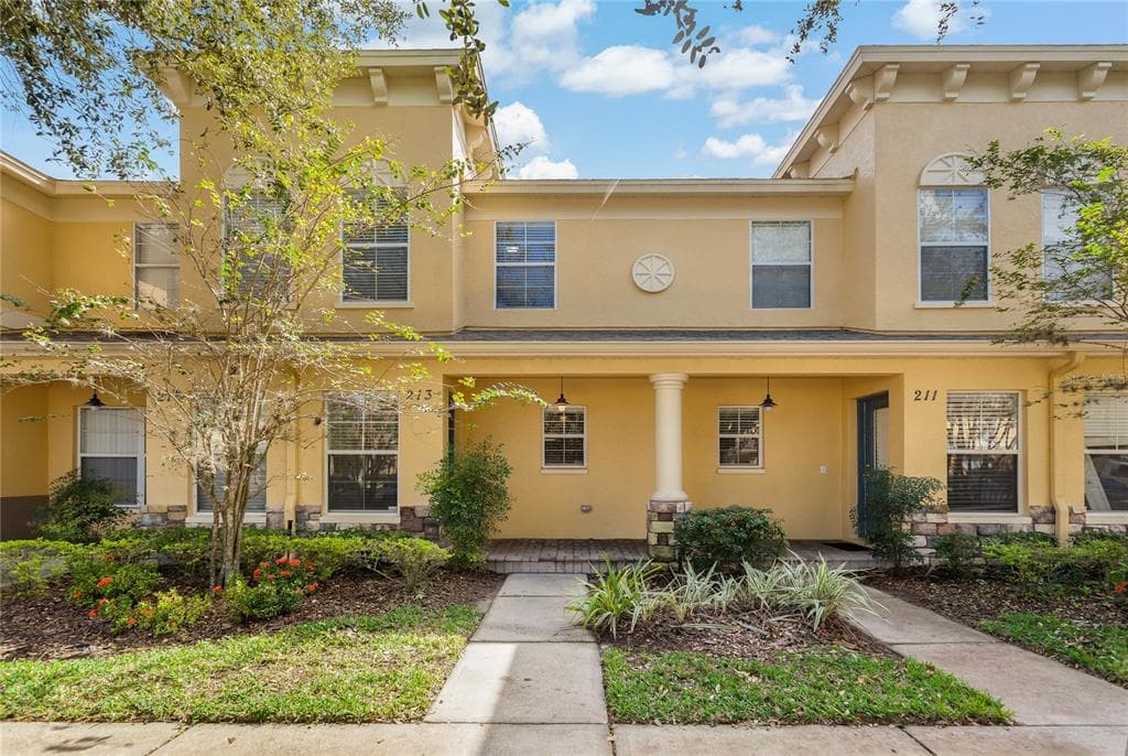 213 PENMARK STONE PLACE VALRICO, FL 33594