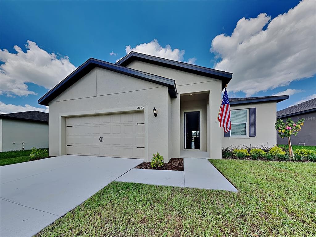 4450 HORSE CREEK LANE LAKELAND, FL 33811