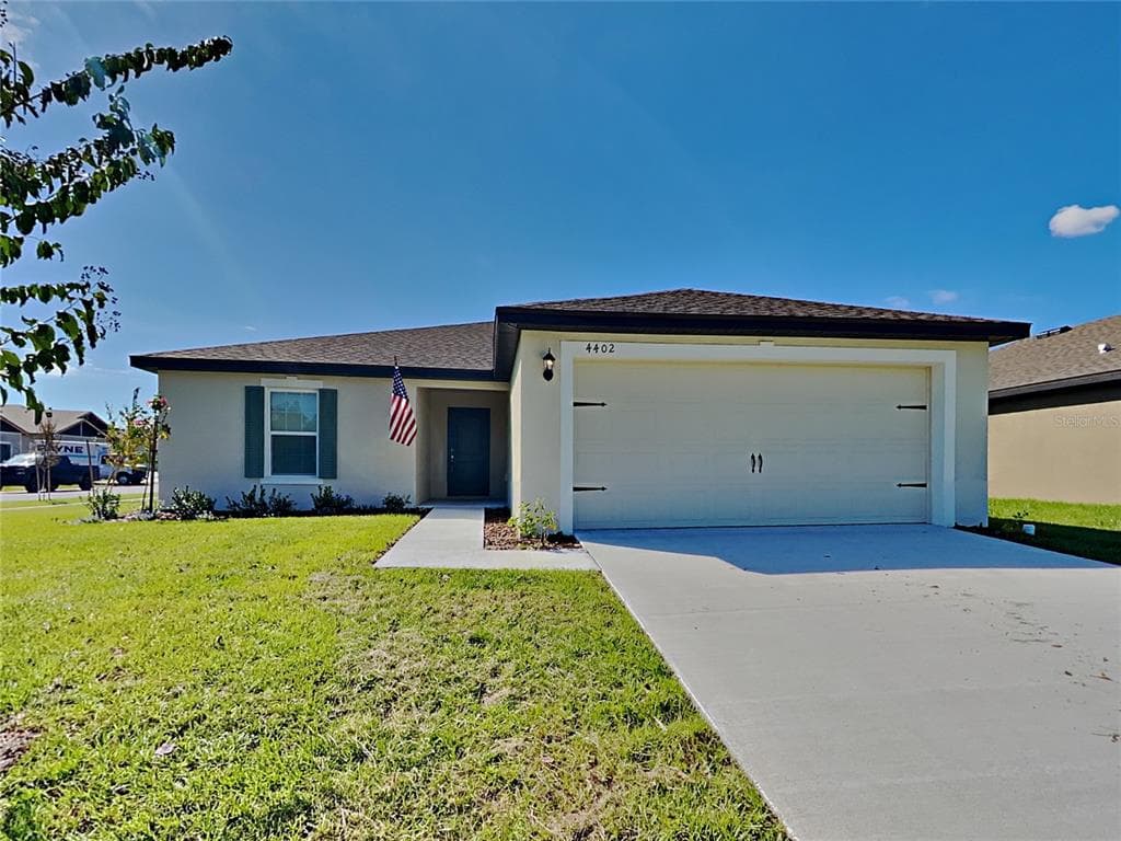 4402 HORSE CREEK LANE LAKELAND, FL 33811