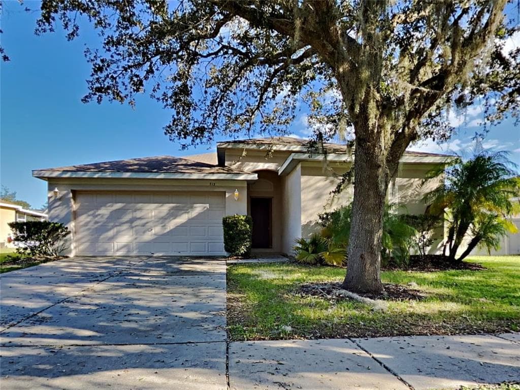 713 COADE STONE DRIVE SEFFNER, FL 33584
