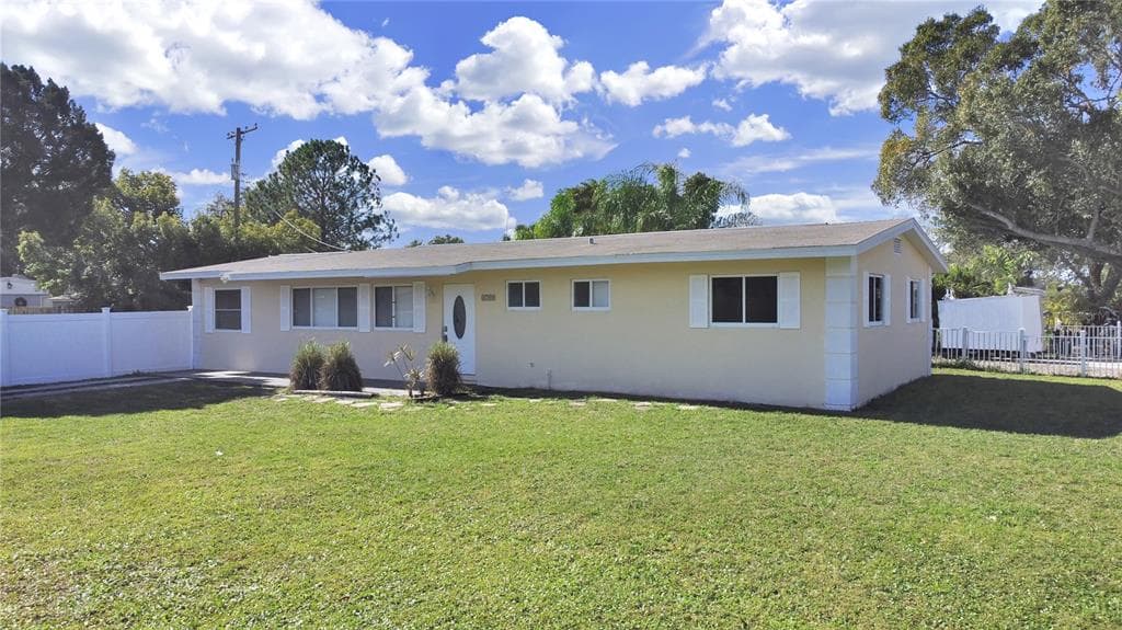 4700 W TRILBY AVENUE TAMPA, FL 33616