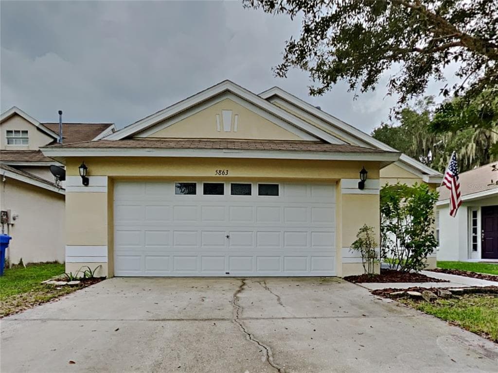 5863 WRENWATER DRIVE LITHIA, FL 33547