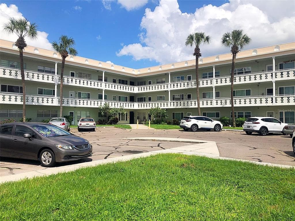 2434 AUSTRALIA WAY E UNIT 58 CLEARWATER, FL 33763