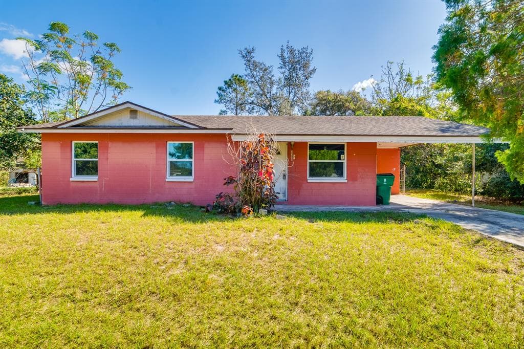 5302 KING STREET ZEPHYRHILLS, FL 33542