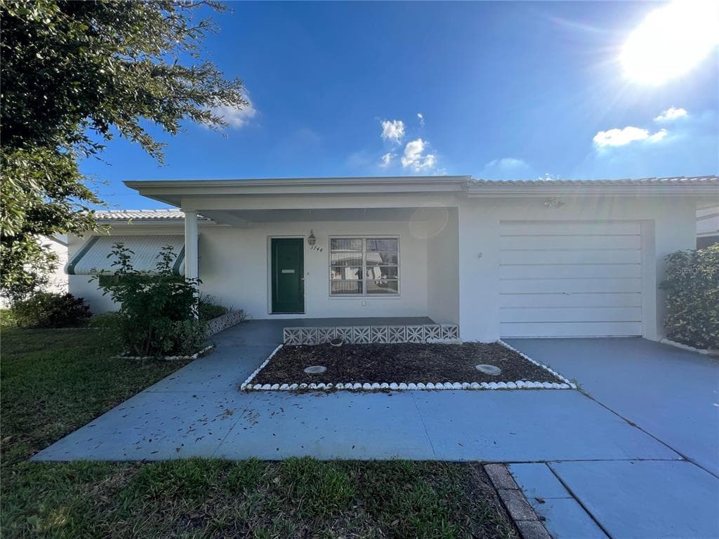 3744 98TH TERRACE N UNIT 3 PINELLAS PARK, FL 33782