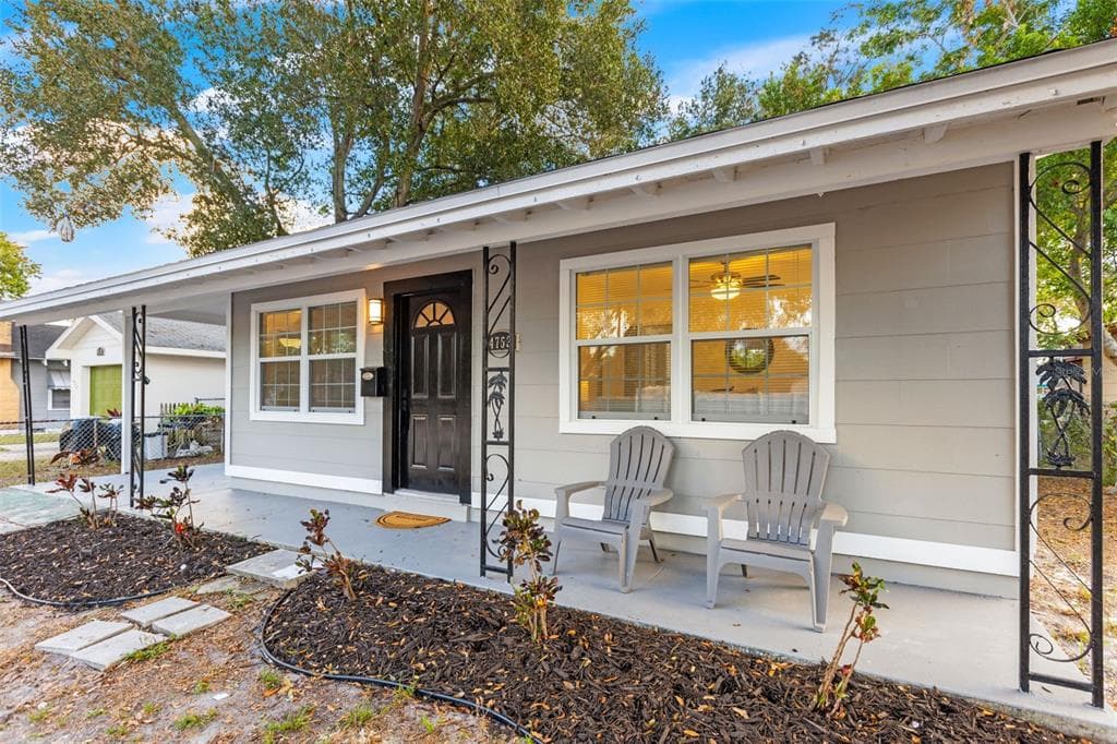 4752 5TH AVENUE S ST PETERSBURG, FL 33711