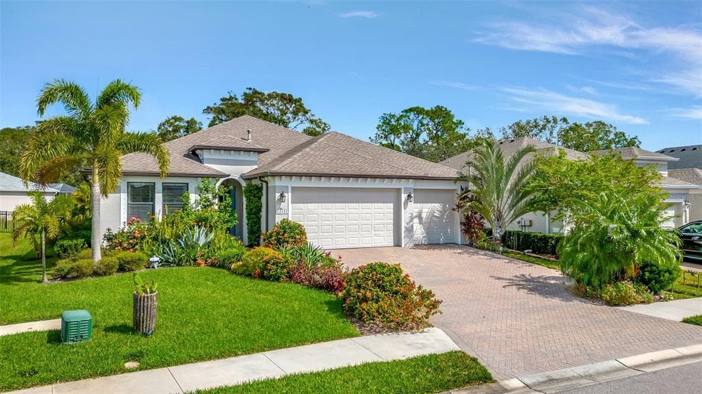 12121 GOLDENROD AVENUE BRADENTON, FL 34212