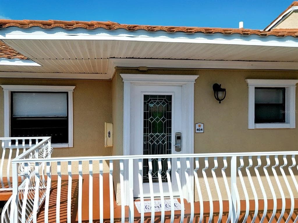 1420 BAYSHORE BOULEVARD UNIT 404 DUNEDIN, FL 34698