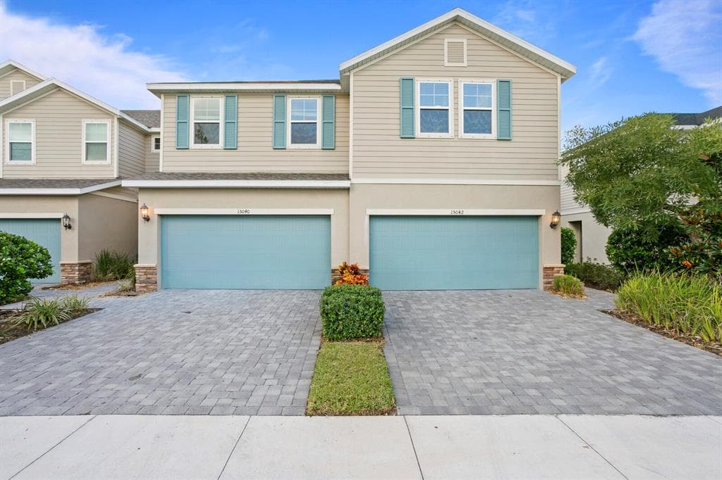 15042 BLUE QUAKER PLACE TAMPA, FL 33613