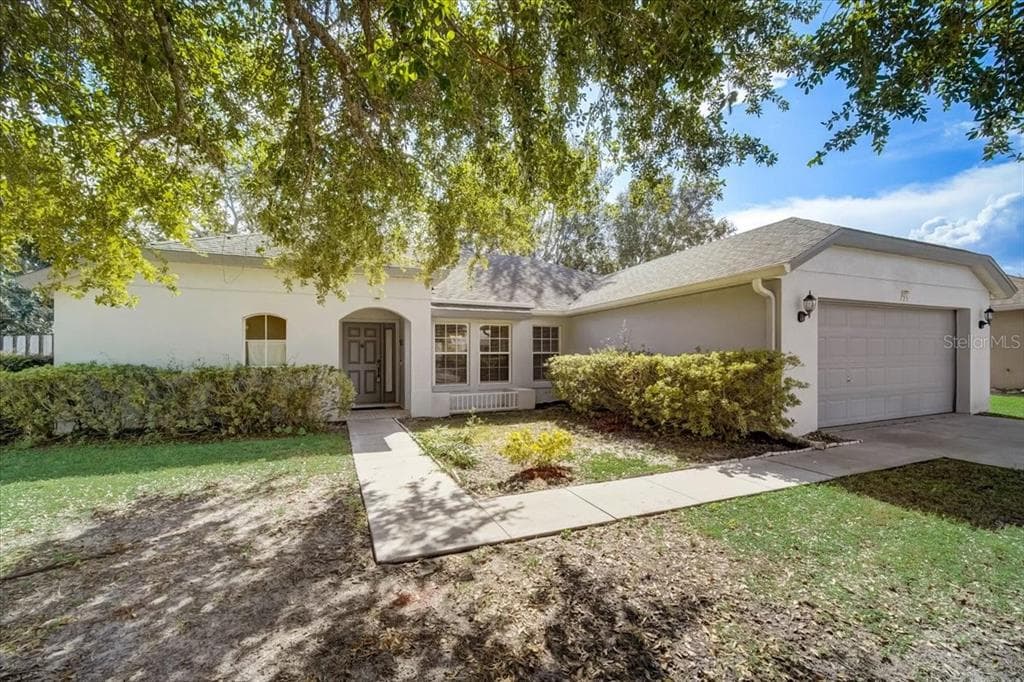 725 READING TERRACE DELTONA, FL 32725