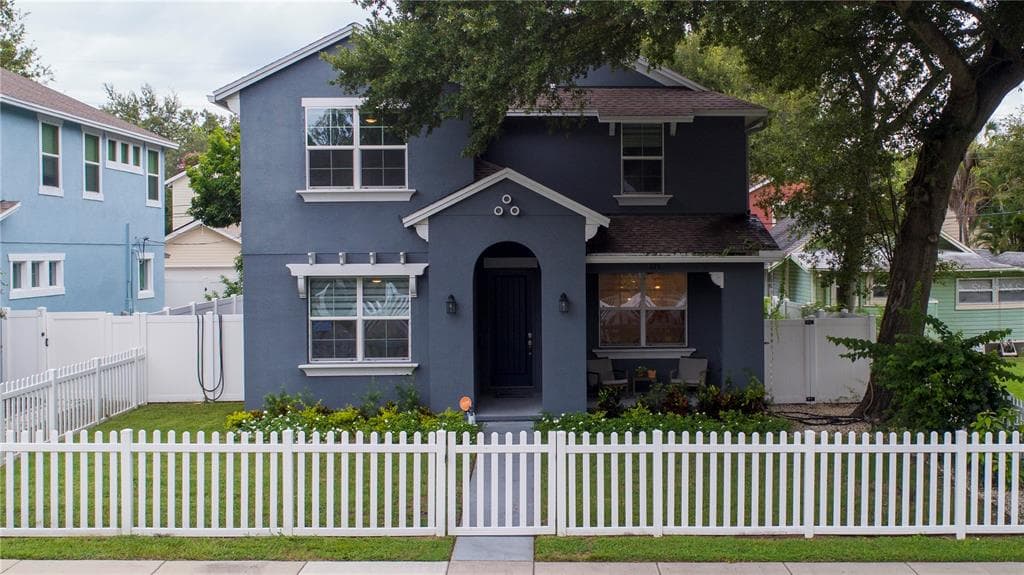 723 12TH AVENUE S ST PETERSBURG, FL 33701