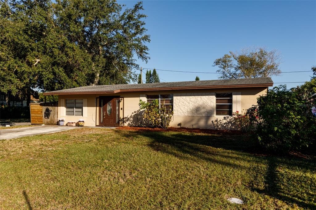 5481 65TH AVENUE N PINELLAS PARK, FL 33781