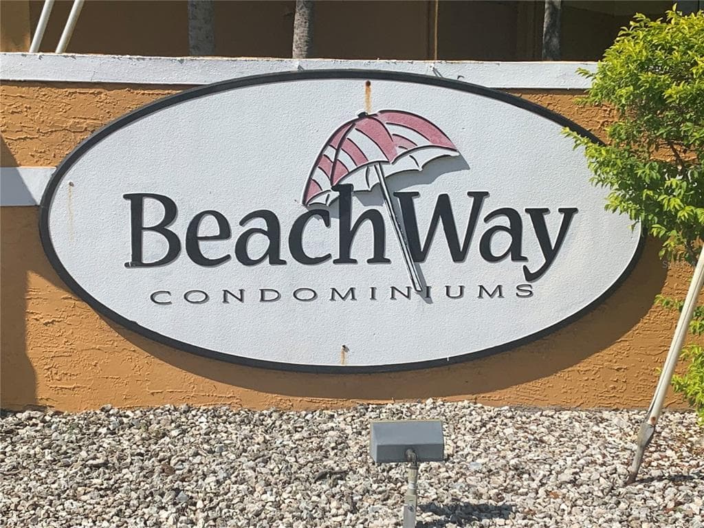 10764 70TH AVENUE UNIT 3203 SEMINOLE, FL 33772