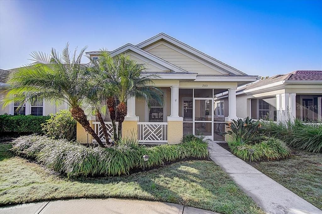 203 SUNSET CREST COURT APOLLO BEACH, FL 33572