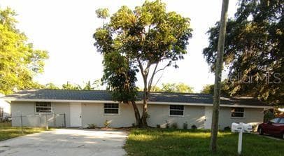 1107 33RD AVENUE W BRADENTON, FL 34205